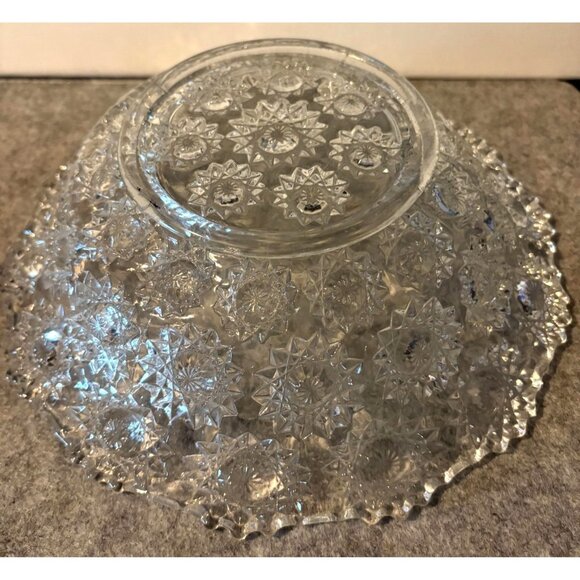 1 Early American Little Starburst Pattern 9.5" Bowl  #2867 - Picture 1 of 3